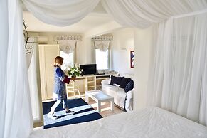 Aigis Suites