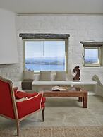Aigis Suites