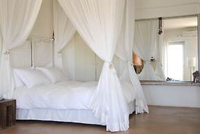 Aigis Suites