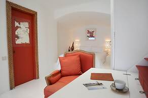Aigis Suites