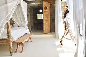 Aigis Suites