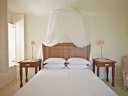 Aigis Suites