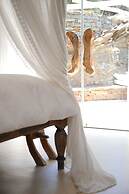 Aigis Suites
