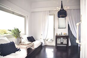 Aigis Suites