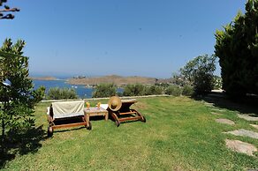Aigis Suites