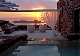 Aigis Suites