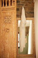 Aigis Suites