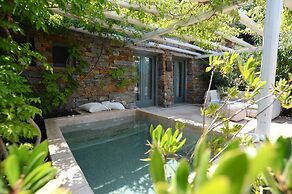 Aigis Suites