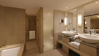 DoubleTree by Hilton Agra