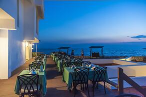 Le Bleu Hotel & Resort