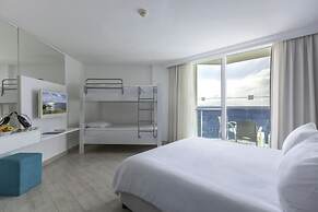 Le Bleu Hotel & Resort