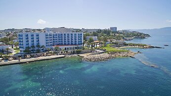 Le Bleu Hotel & Resort