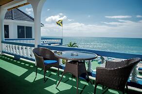 Beyond Sunset Resort & Villas