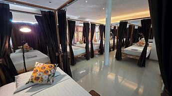 Lotus Hostel Beach Koh Tao