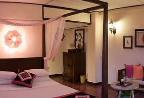 Changpuak Hotel