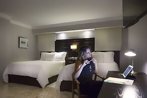Plaza Florida Suites