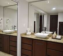 Plaza Florida Suites