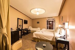 Almas Hotel