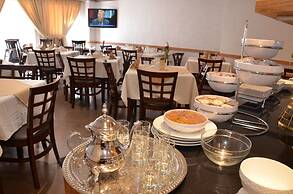 Almas Hotel