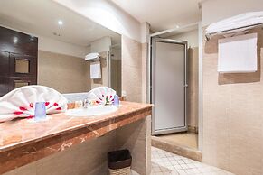Almas Hotel