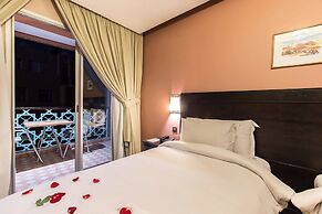 Almas Hotel