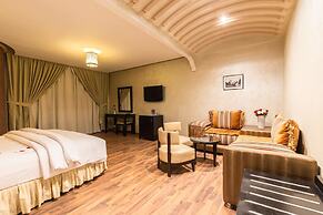 Almas Hotel