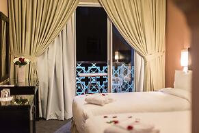 Almas Hotel