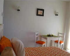 Bonanza Apartments