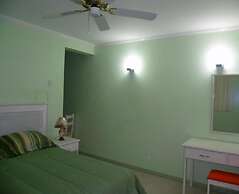 Bonanza Apartments