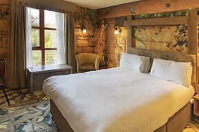 Chessington Resort Hotel