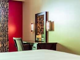 Chessington Resort Hotel