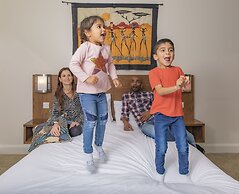Chessington Resort Hotel