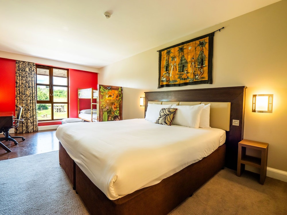 Chessington Resort Hotel