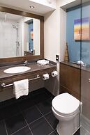 Chessington Resort Hotel