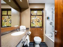 Chessington Resort Hotel