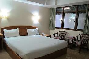 P72 Hotel