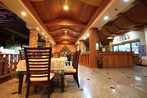 P72 Hotel