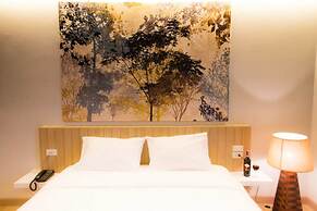 P72 Hotel