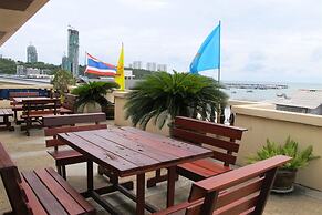 P72 Hotel