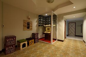 P72 Hotel