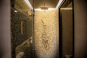 P72 Hotel