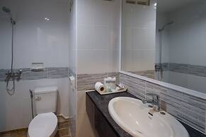 P72 Hotel