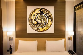 P72 Hotel