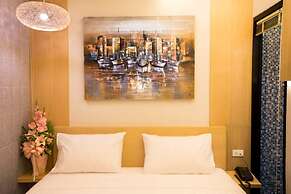 P72 Hotel
