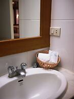 P72 Hotel