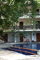 Baan Busaba Hotel