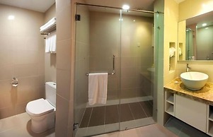 Première Hotel