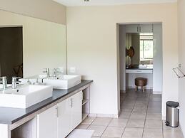 Bushriver Lodge