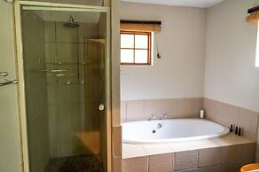 Bushriver Lodge