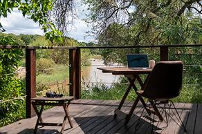 Bushriver Lodge